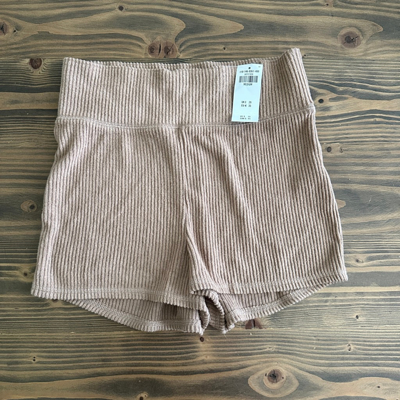 Abercrombie & Fitch Womens Ribbed Shorts Tan Size M Casual Summer Wear - Picture 1 of 7